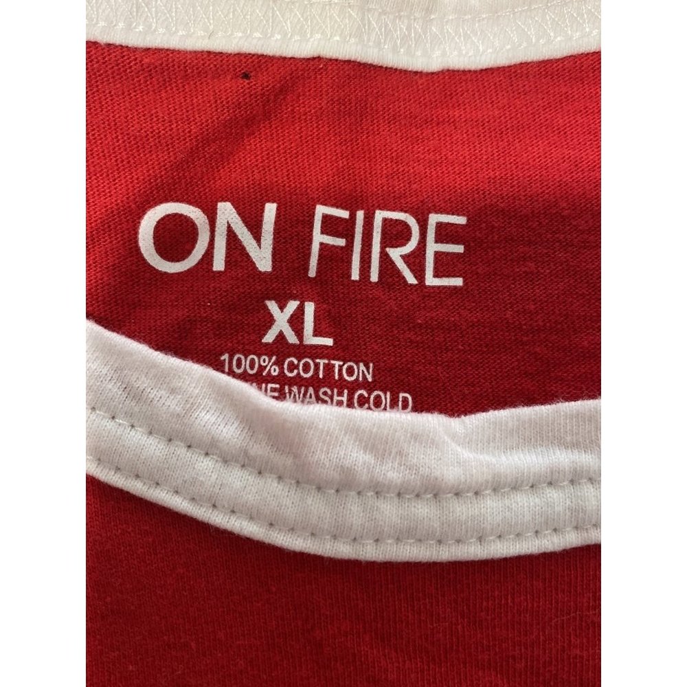 T- shirt - Picture 2 of 3